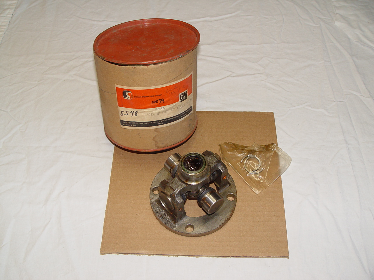 Rear "U" Joint With Clips